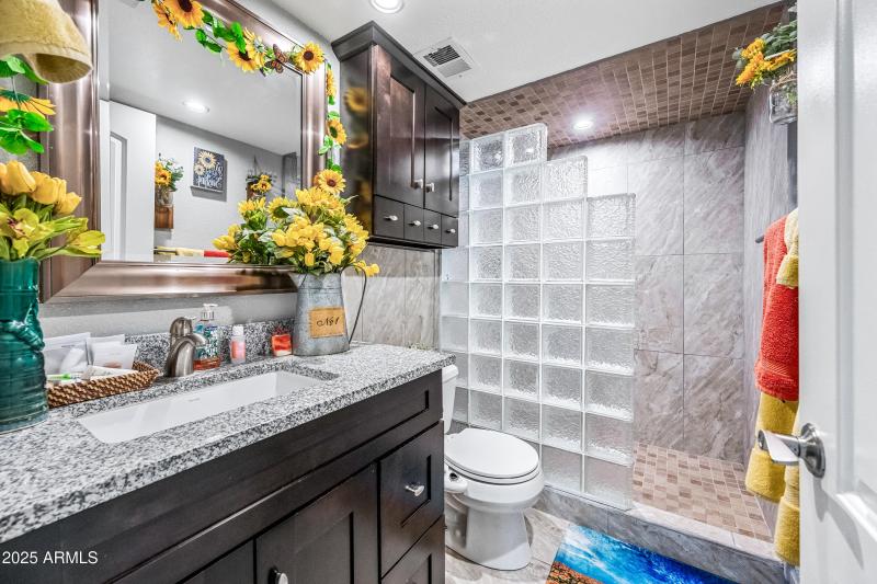 39-7940ECR411-ocupix