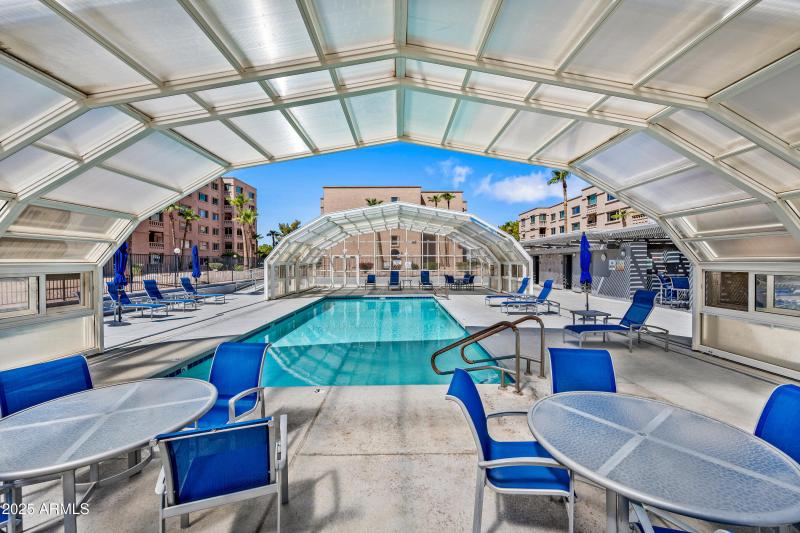 7-Scottsdale Shadows-ocupix-COMM