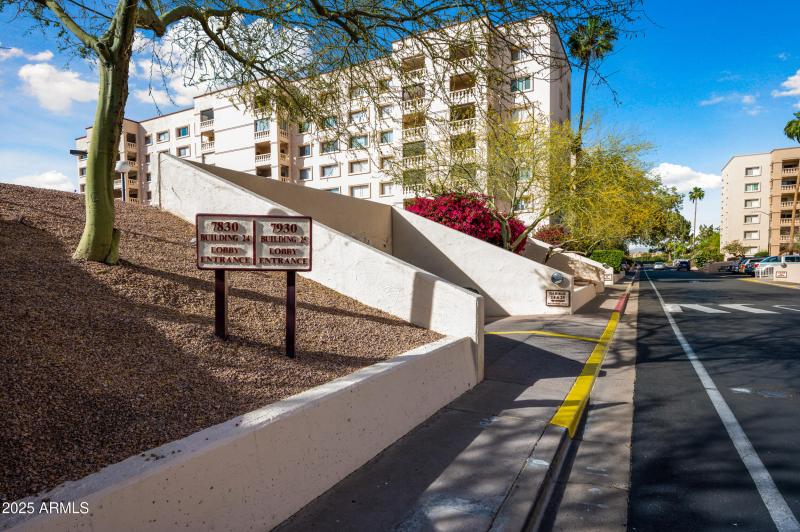 42-Scottsdale Shadows-ocupix-COMM