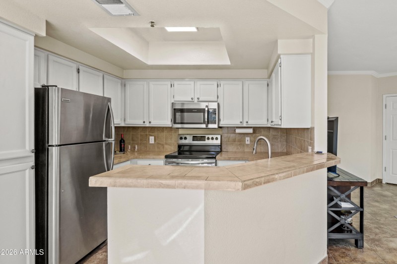 9450 E Becker Ln 2009-10