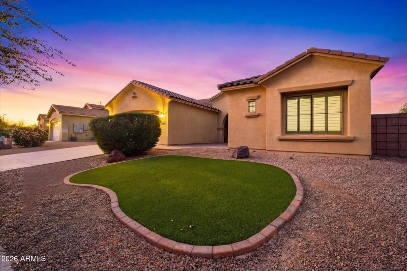 Front Elevation (Twilight)