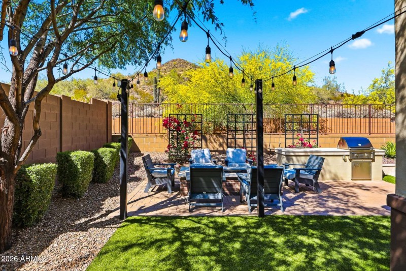 Entertainers Backyard