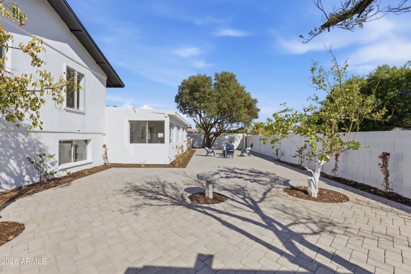 8625 E Mulberry St------42