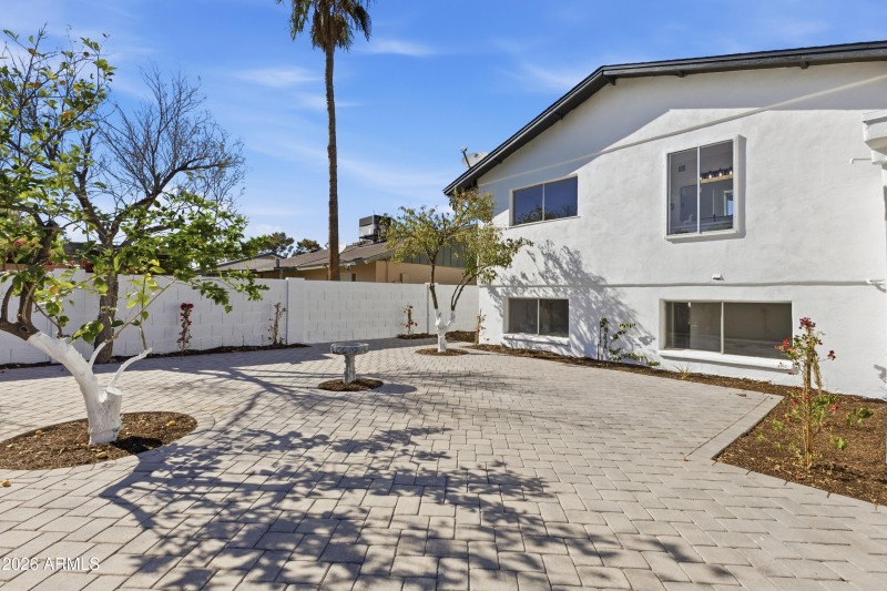 8625 E Mulberry St------46