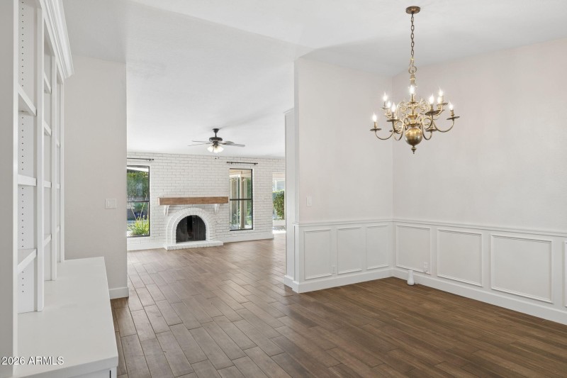 7-web-or-mls-2335-s-orange