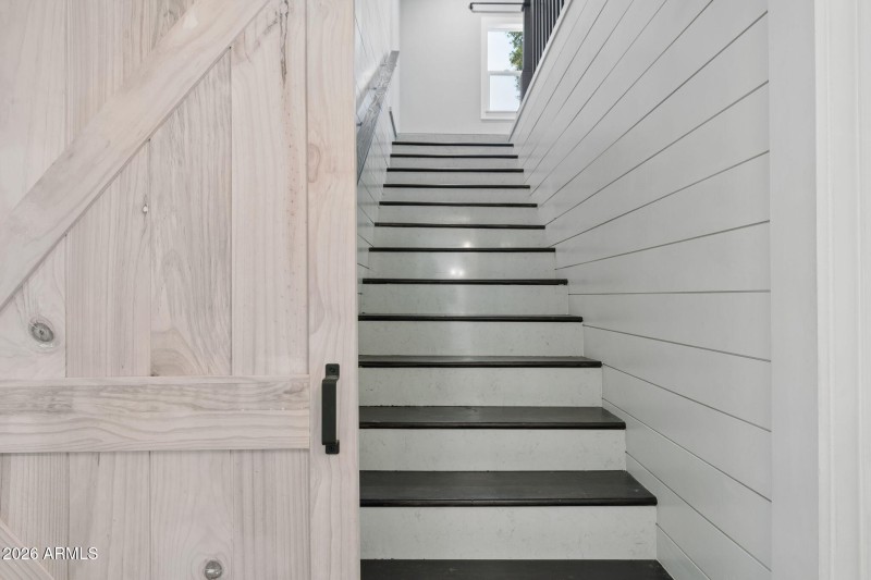 39-web-or-mls-2335-s-orange