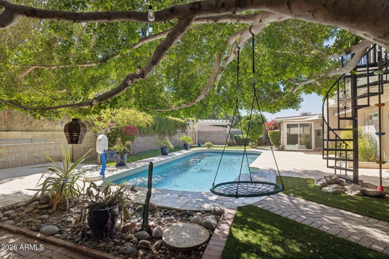 53-web-or-mls-2335-s-orange