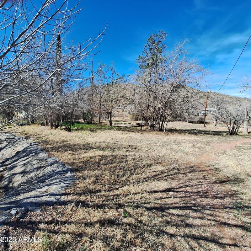 654244522_26587242847577000_146211481296