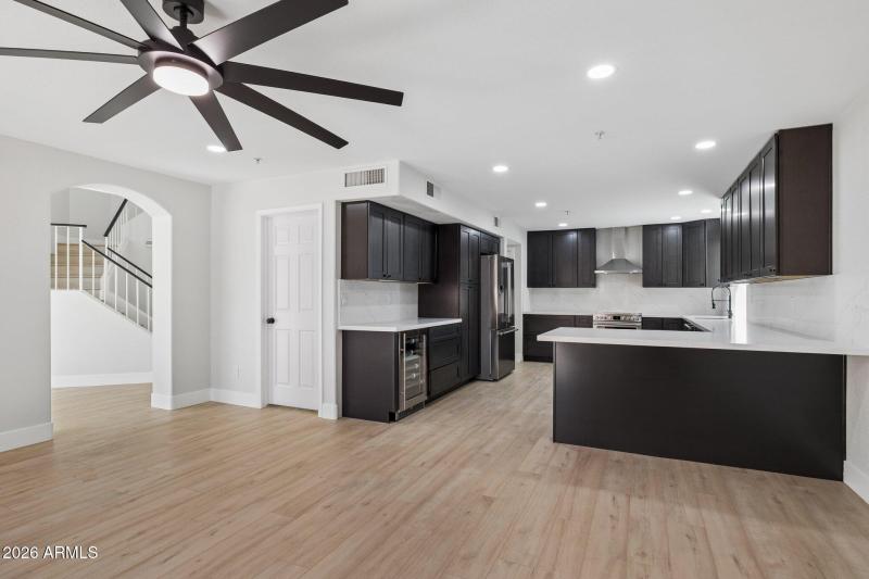 13-web-or-mls-8833-e-charter-oak-dr