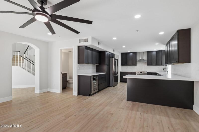 14-web-or-mls-8833-e-charter-oak-dr