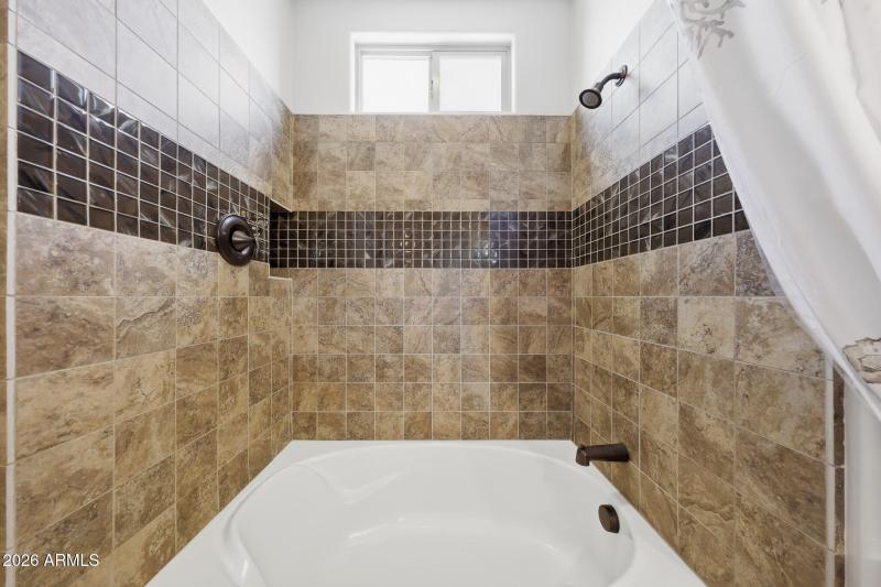 Tile bath/shower