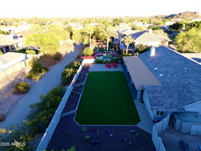 1C6DC6E6-8F69-46A4-8225-7049CC0EC132_1_2