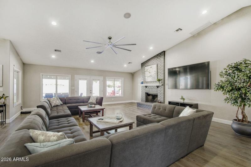 3306 E Tonto Dr - Web Quality - 011 - 11