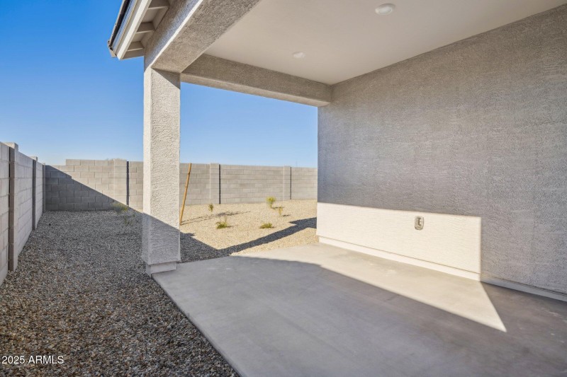 32-web-or-mls-1476-s-241st-ave