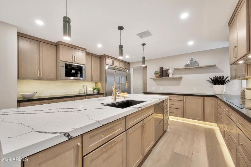 1955 E Greenway Rd-11