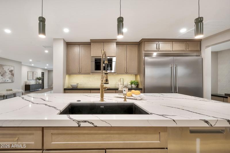 1955 E Greenway Rd-12