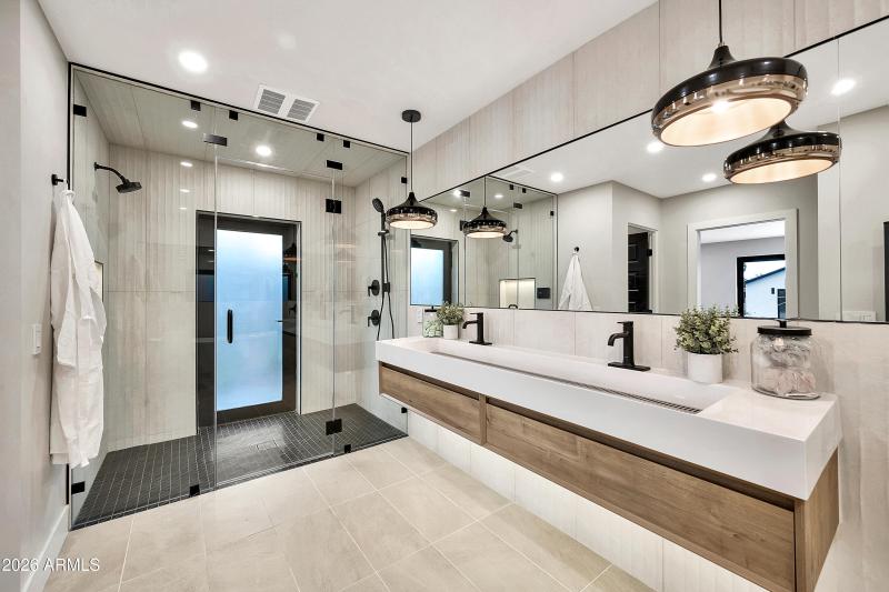 1955 E Greenway Rd-28