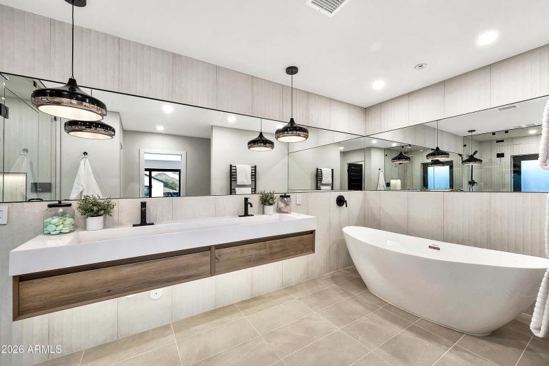 1955 E Greenway Rd-29