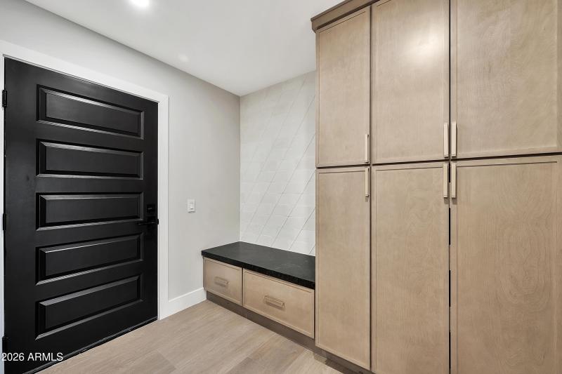 1955 E Greenway Rd-39