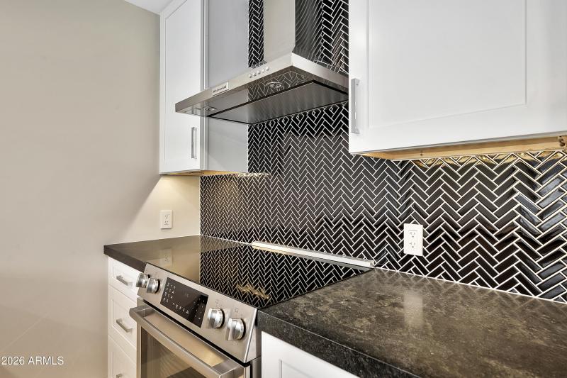 1955 E Greenway Rd-41