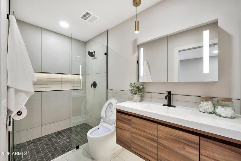 1955 E Greenway Rd-63