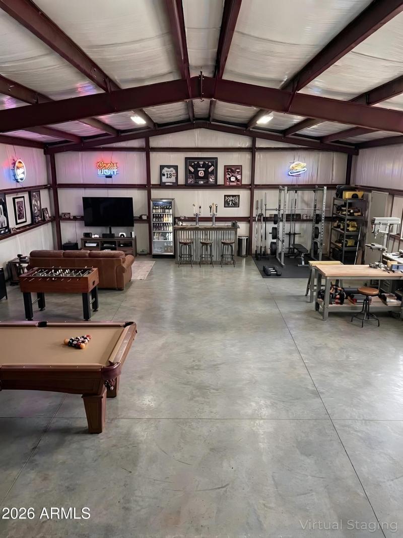 Garage Shop (Man Cave)