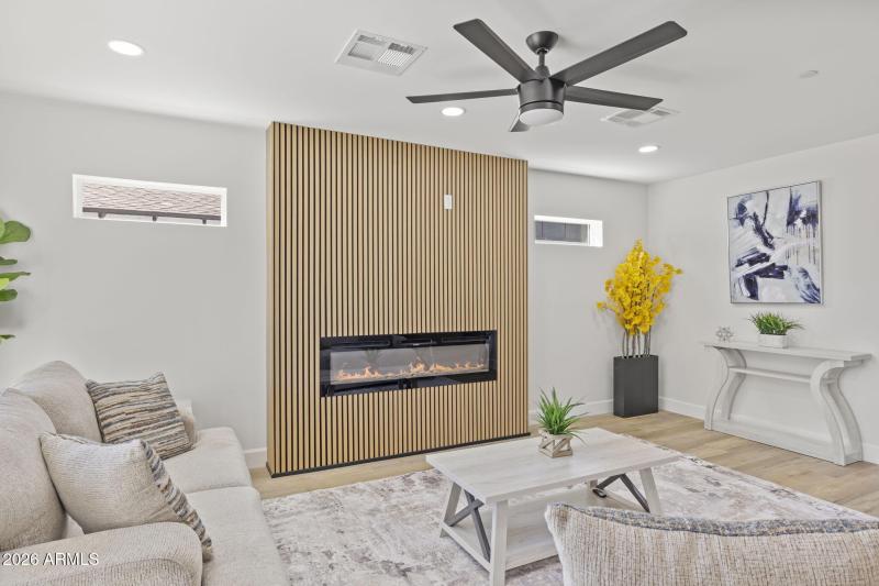 8632 E Highland Ave Scottsdale - 243