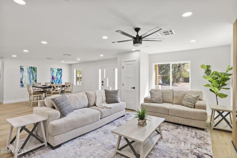 8632 E Highland Ave Scottsdale - 253