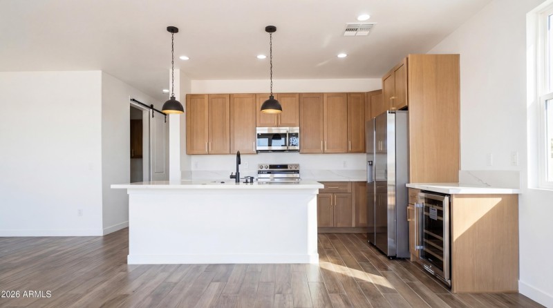 12-Sumner-Kitchen2