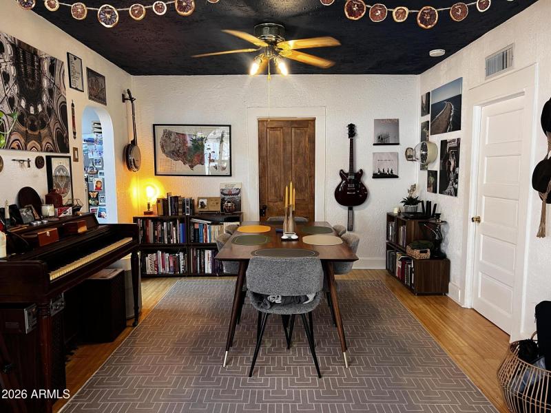 420 Tombstone Canyon