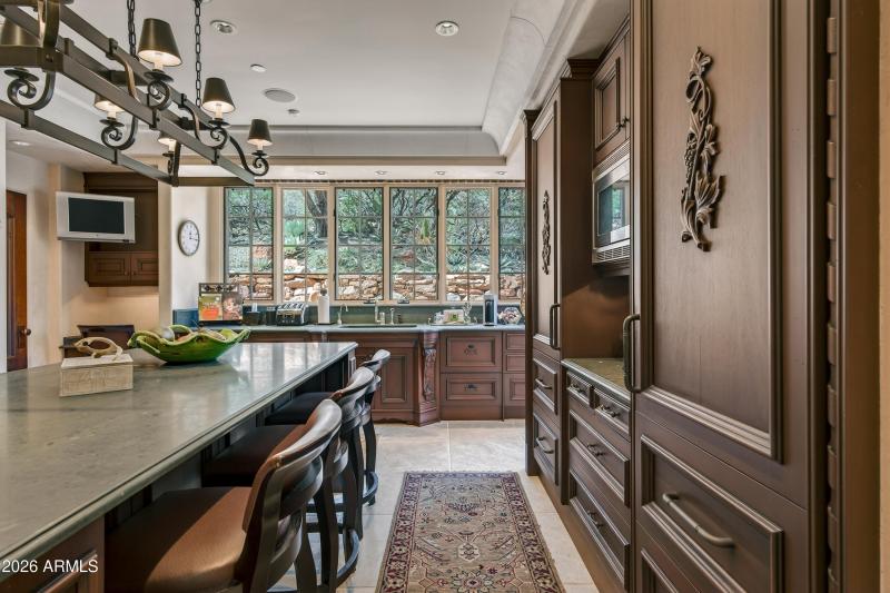 Mainhouse Kitchen