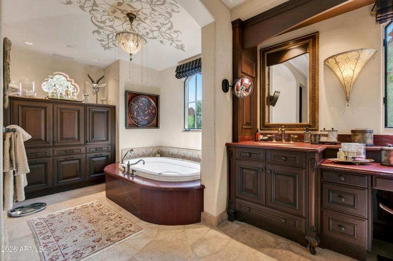 Main House Primary Bathroom