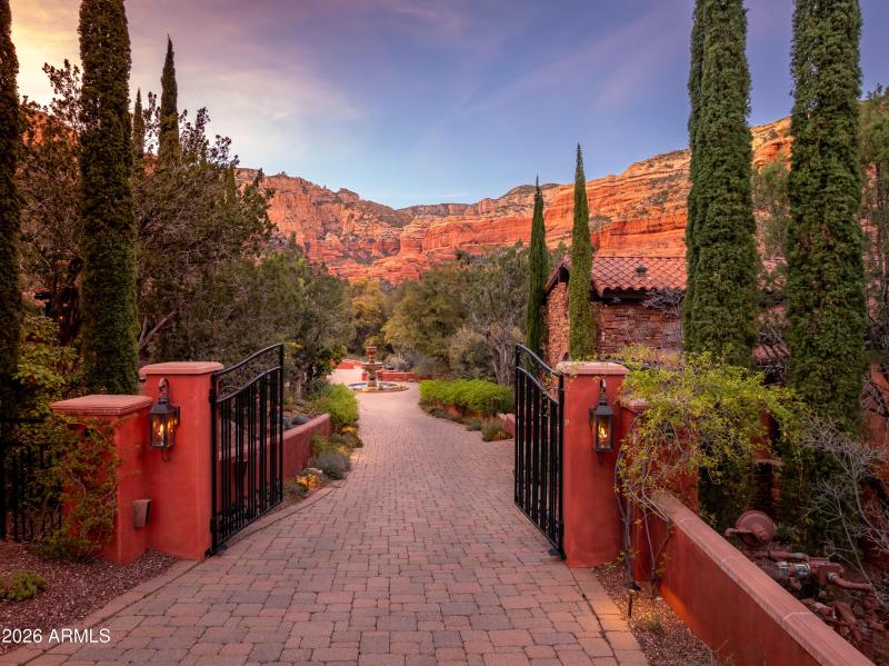 Private Gated Entry