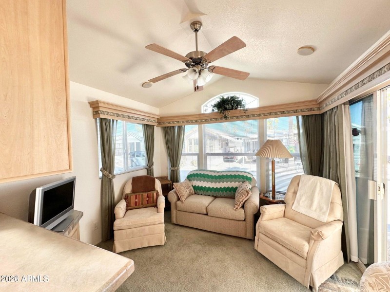 20251116233408822780000000-o