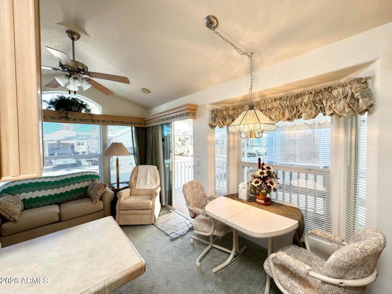 20251116233408885612000000-o