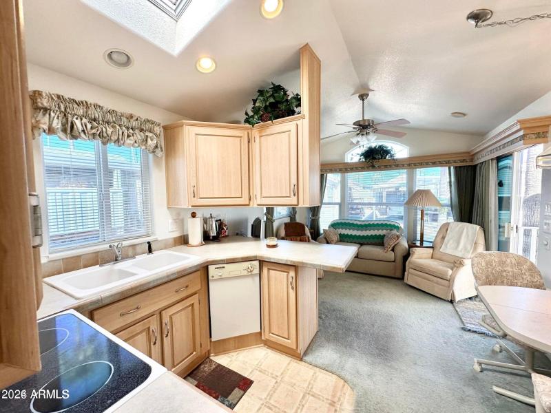 20251116233409013204000000-o