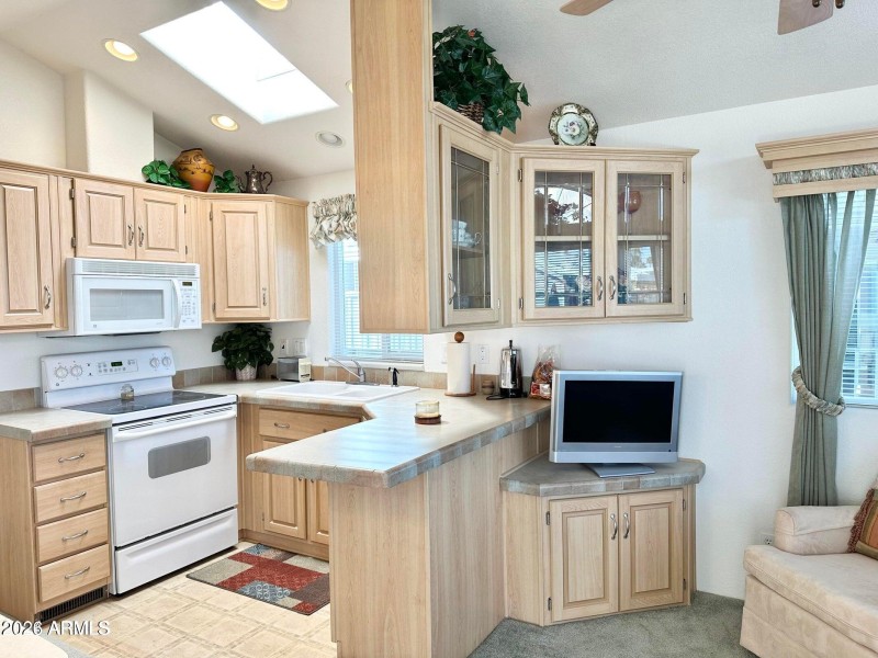 20251116233409203540000000-o