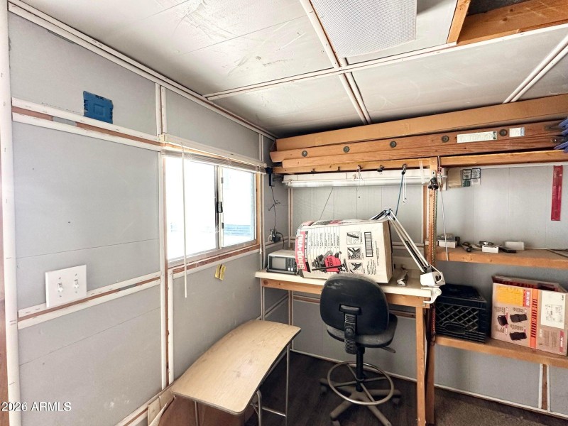 20251116233410472209000000-o