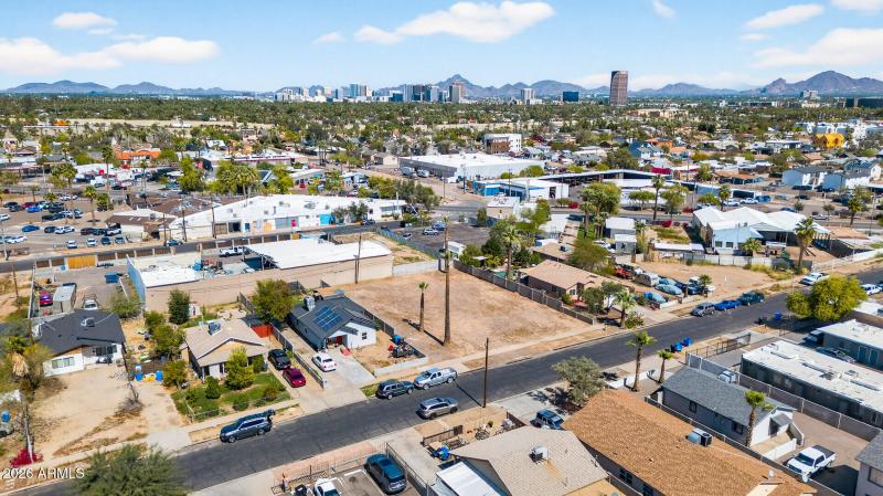 1244 W PIERCE STREET