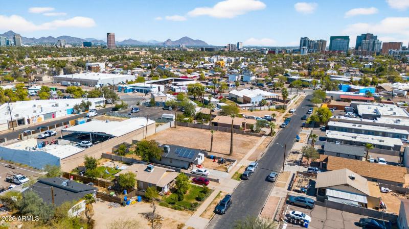 1244 W PIERCE STREET