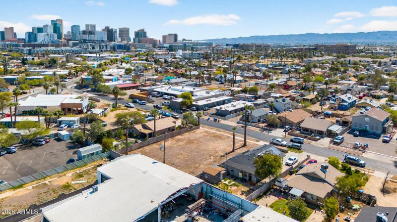 1244 W PIERCE STREET