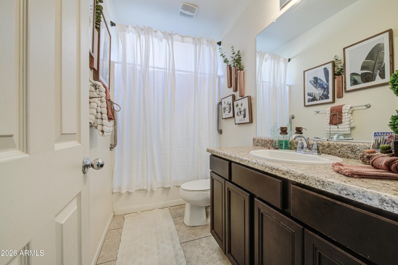 Bathroom 2-pic 1