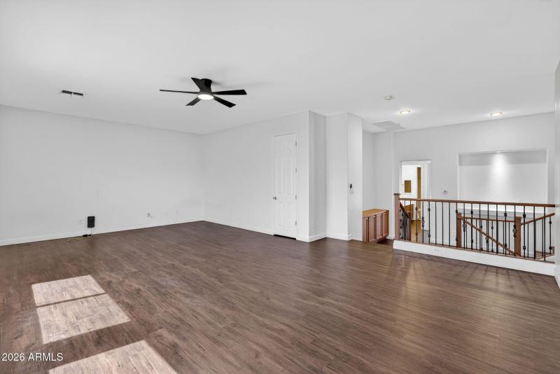 14-web-or-mls-010E Solina Cir