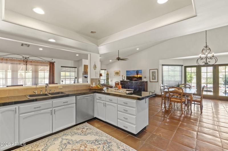 Open Kitchen