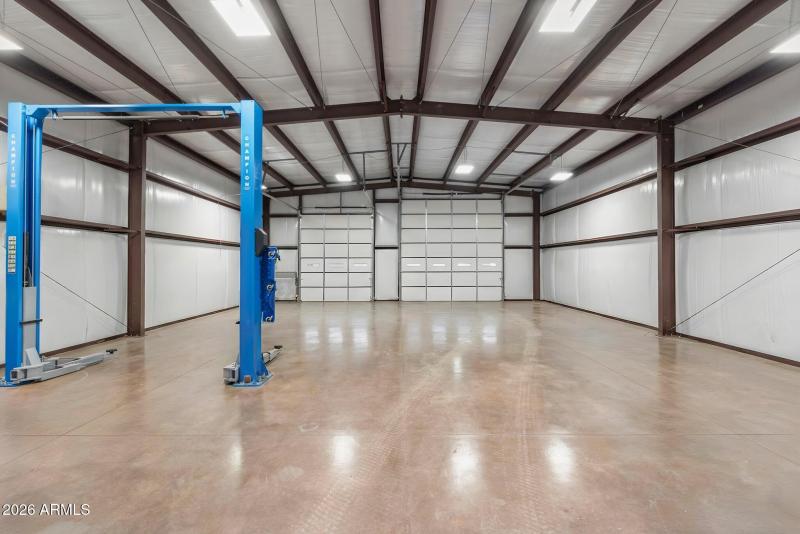 Garage with Car Lift