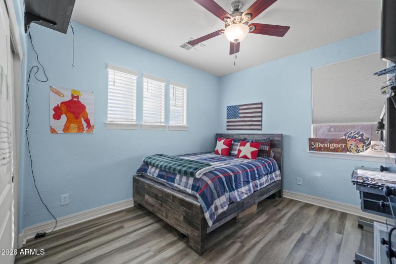 53-web-or-mls-CAP08796