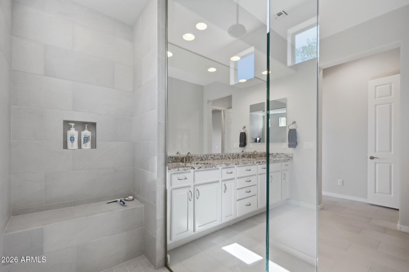 Upgraded Shower