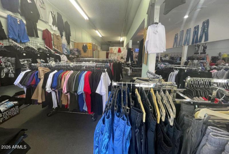 INSIDE-STORE