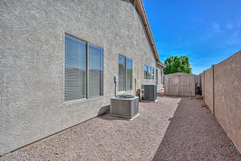 Side yard (1)