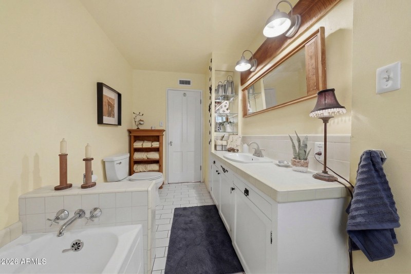 Hallway Bathroom 2